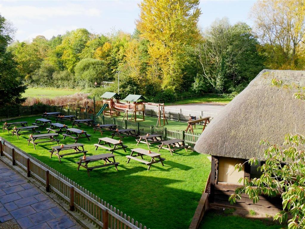 The Sun Inn Swindon Eksteriør bilde